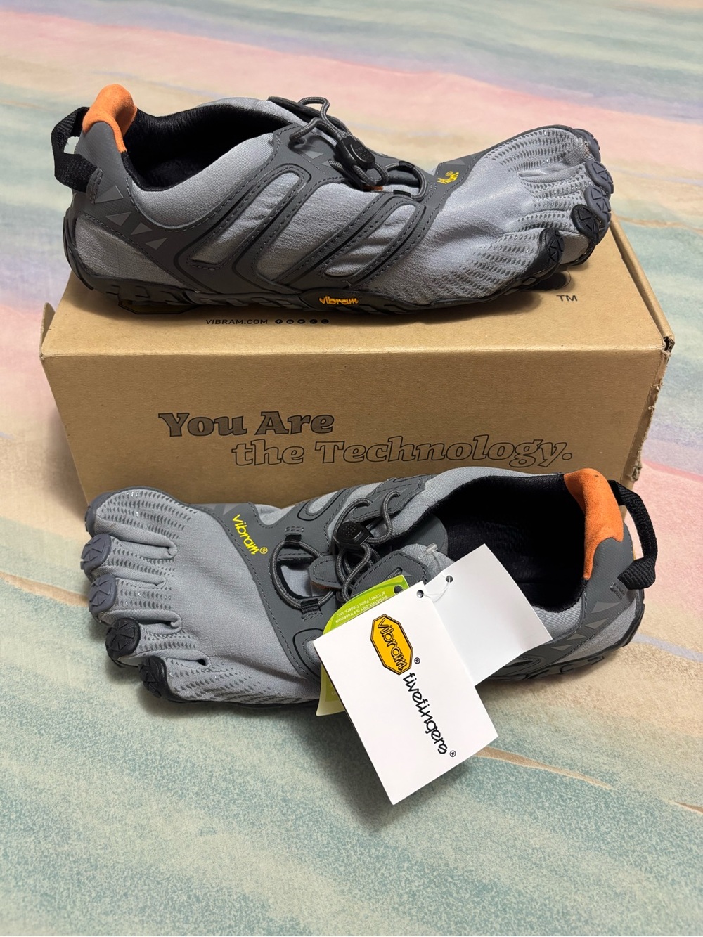 Vibram FiveFingers V Run Barefoot Running Shoes Grey Black orange Mens NIB